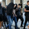 Grčki sud odredio istražni zatvor huliganima za nerede i ubistvo u Atini: Advokat sumnja da je odluka donesena unapred