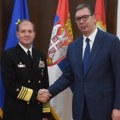 Vučić sa admiralom Mančom: Očekujemo da Kfor proaktivno sprečava narušavanje bezbednosne situacije
