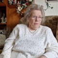 Najstarija britanska konobarica, Vajolet Garati, odlazi u penziju u 92. godini