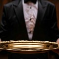 Posluživanje funkcionera u Inđiji koštaće građane 1,7 miliona dinara