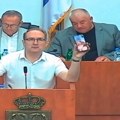 Skupština odbila da se raspravlja o trovačima vazduha – Stošić: Ne terajte nas da sve rešavamo blokadama!