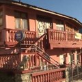 Ovo je kuća Anđele Đuričić u Herceg Novom: Evo za koju ogromnu cifru se prodavala: Nalazi se na obali mora i ima fontanu i…