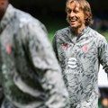 Modrić neće po lepom pamtiti debi za Milan: "Rosoneri" ubedljivo poraženi od Čelsija