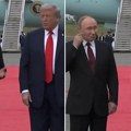 Putin "napadnut" odmah nakon sletanja na Aljasku: Drama uoči sastanka sa Trampom (Video)