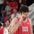 VIDEO Debi Vase Micića prekinut zbog ispaljenih raketa: Igrači hitno napustili teren kad se oglasio alarm za vazdušnu opasnost…