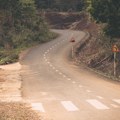 DRI o lokalnim putevima: Izmenjeni ugovori i povećana vrednost radova, neki nisu ni izvedeni
