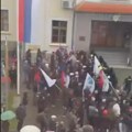 Ko je napao policajce u Bogatiću: Pritvor za tri poljoprivrednika, odbrana krivi „maskirana lica“