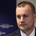 Stefanović prijavio Povereniku za samostalnost Stamenkovića i Dolovac zbog neprimerenog uticaja