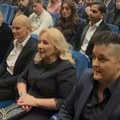 Познати се сјатили на концерт у част Шабана Шаулића: Марија Шерифовић и Вики Миљковић стигле међу првима