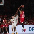 Олимпијакос силовит против Монака: Цела хала скандирала Николи Милутинову