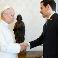 Papa o'ladio Rubia: Brutalno poniženje za Tramovog čoveka u Vatikanu