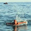 "Udar bokeljške sirene u sred Budve": Jovana Jeremić pravi dar-mar na plaži u Crnoj Gori: Jedni su oduševljeni, a drugi ne…