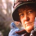 Umrla zvezda filma "Sam u kući": Osvojila Oskara za film koji je rasplakao svet, a svi je pamte kao "ženu s golubovima"