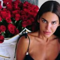 Dečka krije od svih, sad uhvaćena kako se ljubi u Dubaiju: Ko je misteriozni muškarac koji je osvojio Marinu?