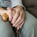 Najizloženiji siromaštvu stariji od 65 godina koji žive sami