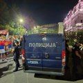 Protestna šetnja na Dedinju: Demonstranti dolaze na adrese državnih funkcionera (foto/video)