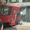 U Beogradu tramvaj izleteo iz šina i udario u izlog, povređeno više ljudi