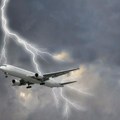 Grom udario u putnički avion, hitno se vratili na pistu: Drama na nebu iznad Štutgarta, letelica puna putnika hitno sletela