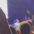 Aca Amadeus na koncertu zaprosio 23 godine mlađu devojku: Kleknuo pred Barbaru i pitao je da se uda za njega: Ovo je bio njen…