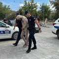 (Foto, video) Strancima uzeo sve isprave, nije im isplaćivao plate: Uhapšen muškarac u Novom Pazaru, oduzeta dokumentacija iz…