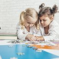 Programiranje sa četiri godine? Moguće je, ali izgleda potpuno drugačije nego što zamišljamo
