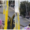 Drama u Zemunu! Žena gađala jajetom vozača GSP Izašla je iz kola i blokirala saobraćaj, a onda je usledio skandal (video)