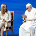 Papa Franja prvi put prisustvuje sastancima G7