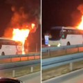 Zapalio se autobus na auto-putu kod Surčina: Stvaraju se velike gužve u saobraćaju