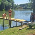 FOTO: Meštani Farkaždina uredili plažu na Tamišu – novi kutak za odmor i druženje