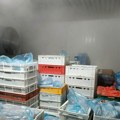Uhapšeni vlasnici farme živine u Kruševcu: Zaplenjeno 40 tona pilećeg mesa zaraženog salmonelom