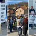 "Ko nam štiti decu"? Protest u Tuzli zbog zlostavljanja devojčica - građani traže ostavke i pravdu