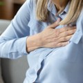 Ovaj tihi simptom može biti znak srčanog udara: Žene ga često ignorišu