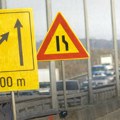 (Foto) Hm, gde sad?! Saobraćajni znakovi zbunili vozače, svakakva tumačenja su imali, a evo i pravog objašnjenja