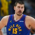 Šok za Nikolu Jokića! MVP nagrada mu visi protiv Sparsa u poslednjoj utakmici