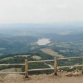 Neverovatno otkriće na rudniku: Pronađena kamena ploča sa kletvom i uklesanim mačevima, evo i odakle je