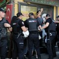Hiljade ljudi protestovalo u Istanbulu i Ankari zbog pritisaka na novinare