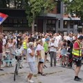 Novosađani pišu poruke sudijama zbog pomilovanja nasilnika: U Kampusu tribina poljoprivrednika