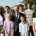 Dačić: MUP je druga porodica deci poginulih službenika