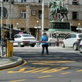 (Foto) Postavljene rampe na Trgu republike: automobili više ne mogu ovim pravcem u centru Beograda