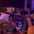 Jokić pao u trans, a Gogi Gačić ruke pune para: Isplivao novi snimak košarkaša iz kafane, hit scene zbog ove pesme