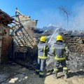 Otac i sin iz Surčina zajedno stradali u požaru: "Videla sam dim iz njihove kuće, a onda je doktorka rekla da im nema spasa!"…