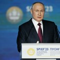 "Zapadnim firmama ne treba dozvoliti povratak": Putin na ruskom Davosu: Rusija nije izolovana, ne želimo ništa sa onima koji…