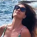 (Foto) Sanji Kužet popustile kočnice: Voditeljka Zvezda Granda pokazala fotke sa mora - izgleda nikad bolje: "Prava sirena"
