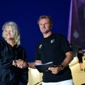 Crno-belim u novom ruhu: Partizan zvanično predstavio dresove za narednu sezonu! Bosna pregazila kipar: Francuzi odradili…