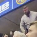 Haos u Denveru: Brat Nikole Jokića urlao na navijača iz lože, Strahinja pobesneo zbog njegove reakcije