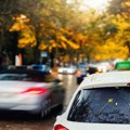 Waymo povlači skoro 4.000 robotaksija