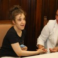 Ministarka Stamenkovski ugostila porodicu Popovski: "Njihova borba pokazala zašto nam treba novi zakon"