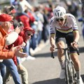 Slovenac nastavio dominaciju: Pogačar pobednik prve etape na Vuelti