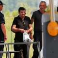 Srbija i Kosovo: Uhapšeni kosovski policajci pušteni da se brane sa slobode i predati Kosovu