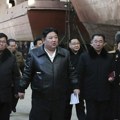 Kim Džong Un pregledao vojne brodove